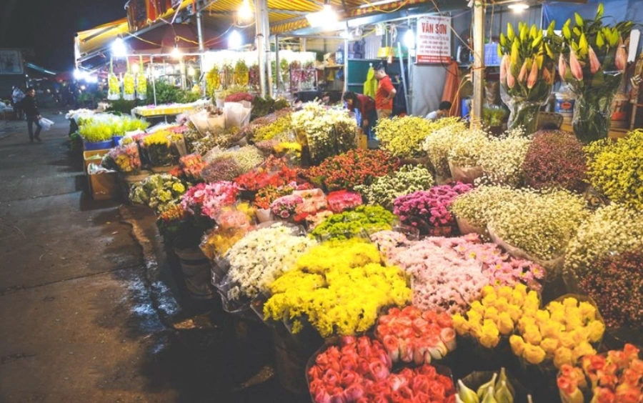 Ho Thi Ky Market
