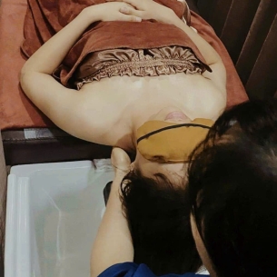 Massage Body Ngải cứu